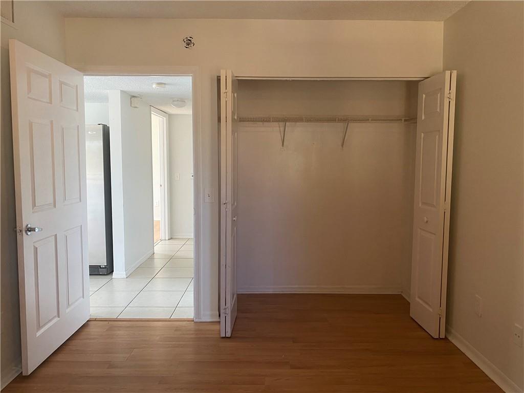 LA VIA CONDO - Residential Lease