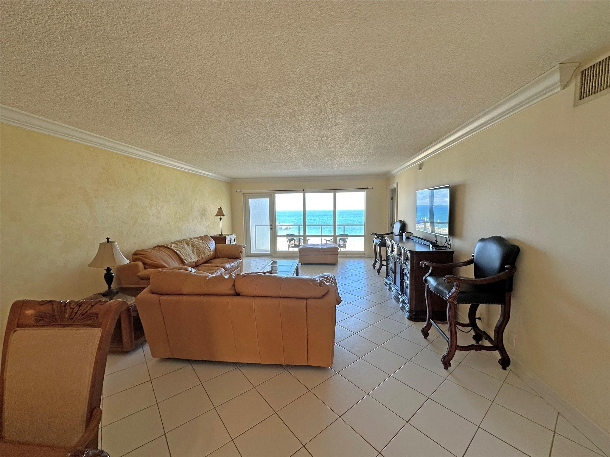 111 N Pompano Beach Blvd 1102, Pompano Beach, FL, 33062/$495,000 1 111 N Pompano Beach Blvd 1102