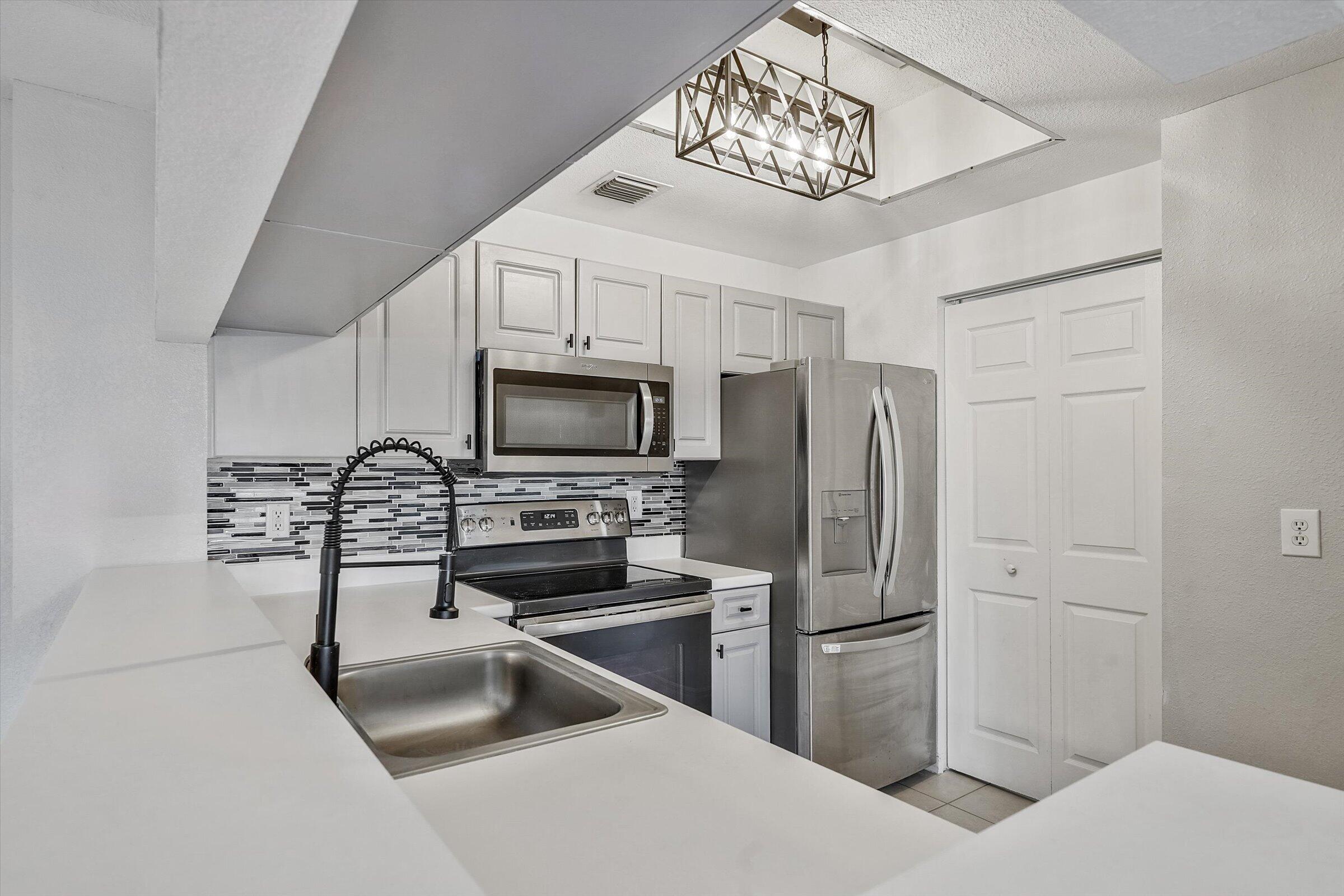 SAN MATERA THE GARDENS CONDO - Residential