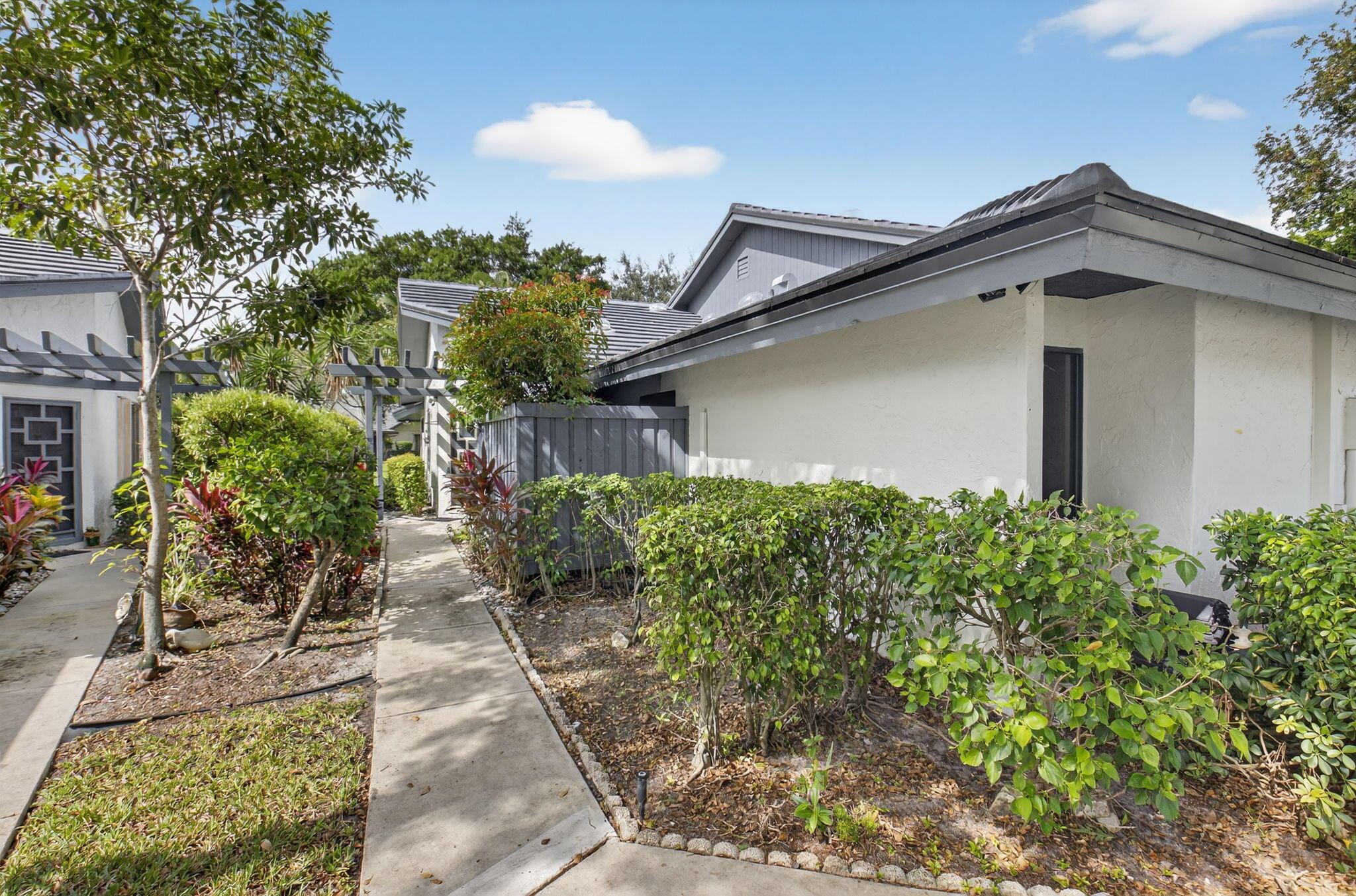 CEDAR POINT 5 - Residential