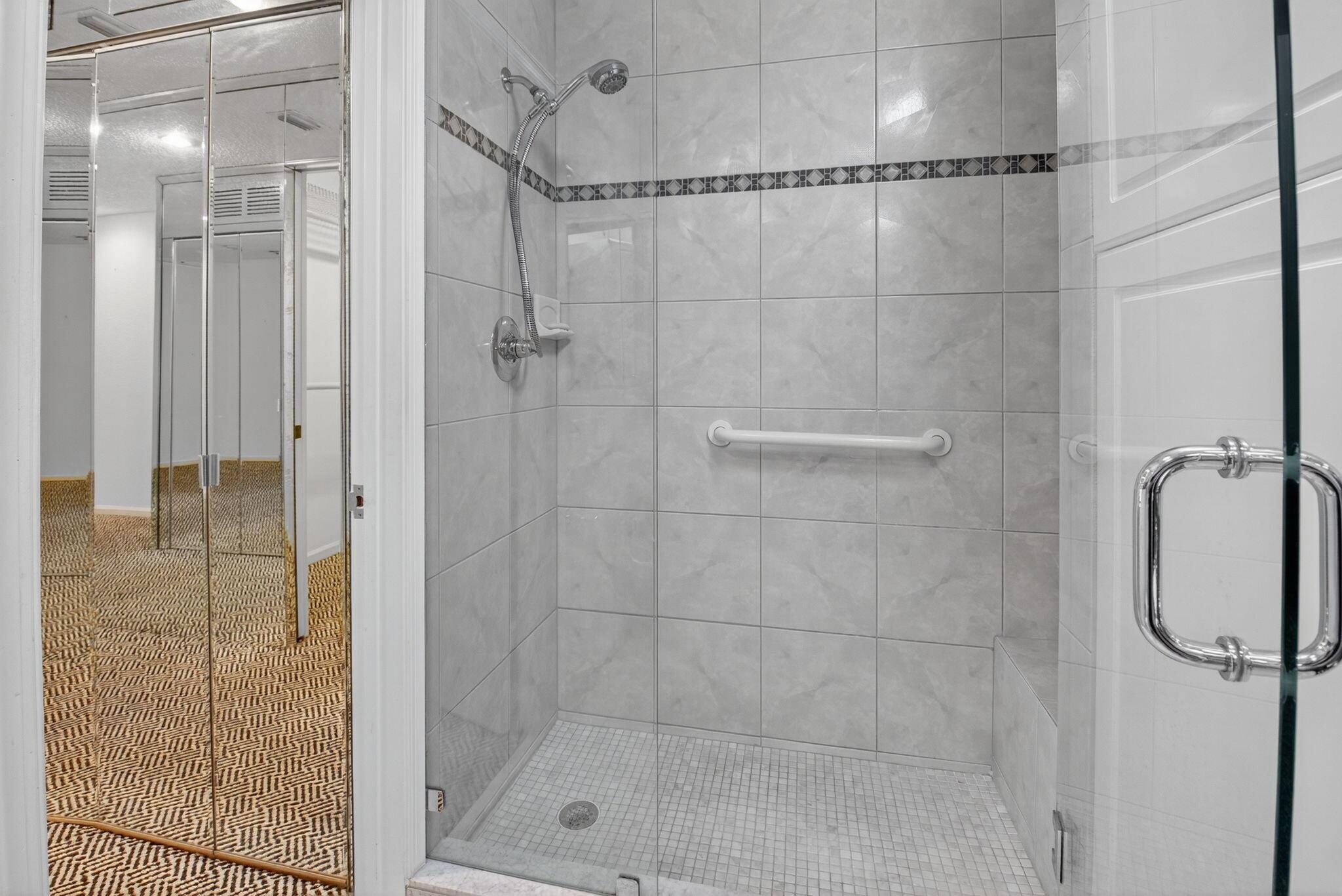 CEDAR POINT 5 - Residential