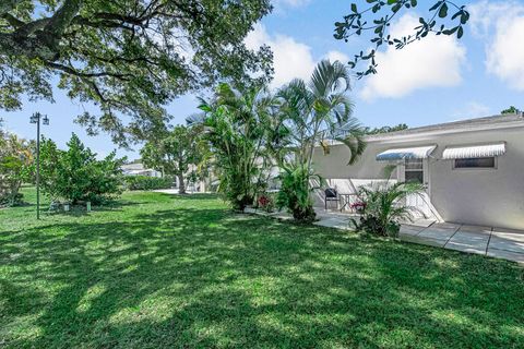 Tiny photo for 7206 W Oakridge Circle #D, Lake Worth, FL 33462 (MLS # R11166976)