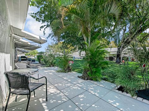 Tiny photo for 7206 W Oakridge Circle #D, Lake Worth, FL 33462 (MLS # R11166976)