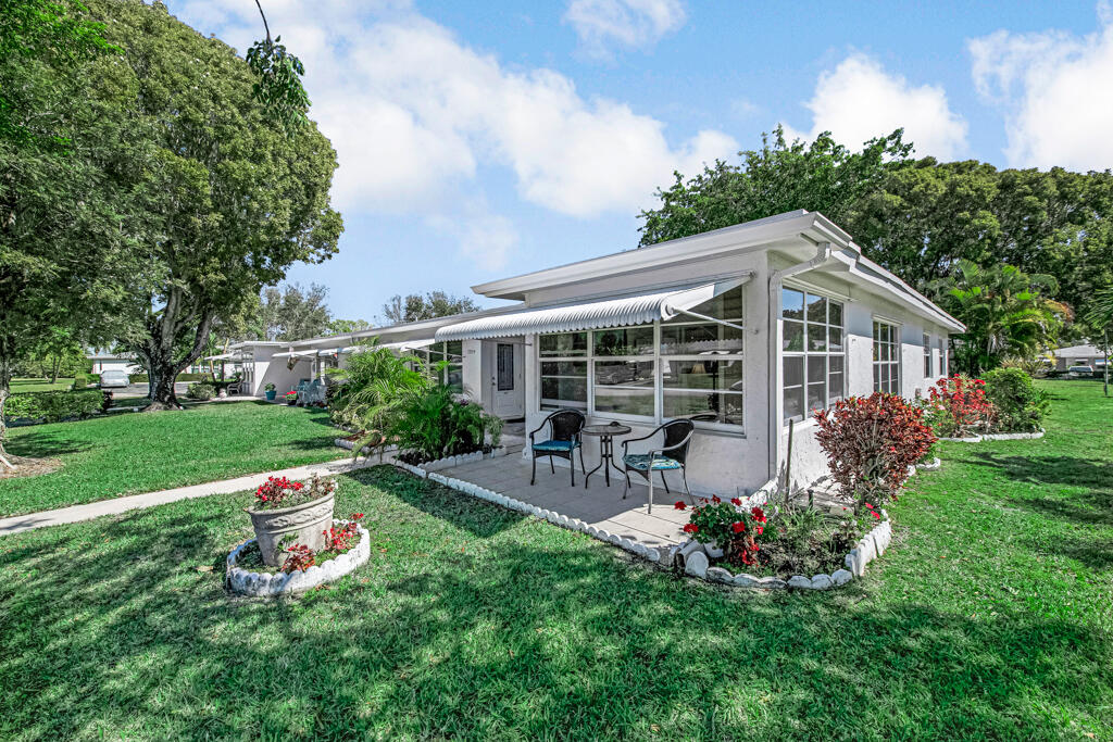 POINTE OVERLOOK CONDO - Residential