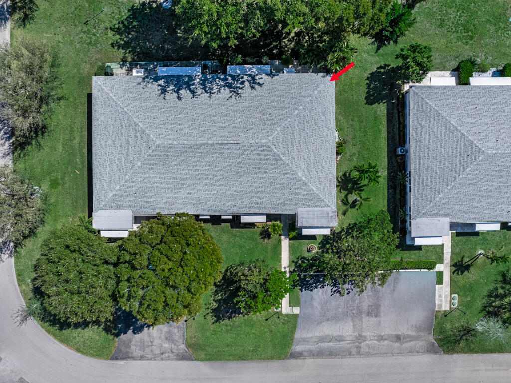 POINTE OVERLOOK CONDO - Residential