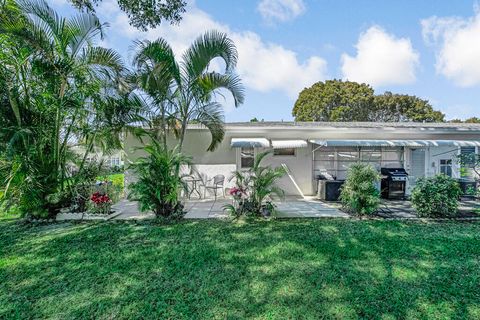Tiny photo for 7206 W Oakridge Circle #D, Lake Worth, FL 33462 (MLS # R11166976)