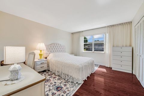 Tiny photo for 7206 W Oakridge Circle #D, Lake Worth, FL 33462 (MLS # R11166976)
