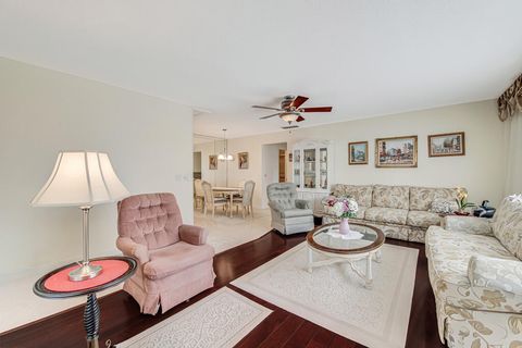 Tiny photo for 7206 W Oakridge Circle #D, Lake Worth, FL 33462 (MLS # R11166976)