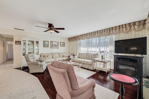 Tiny photo for 7206 W Oakridge Circle #D, Lake Worth, FL 33462 (MLS # R11166976)