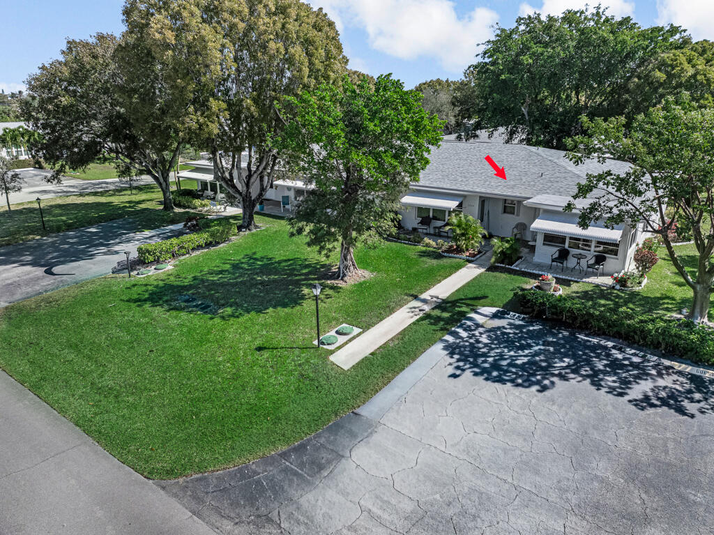 POINTE OVERLOOK CONDO - Residential