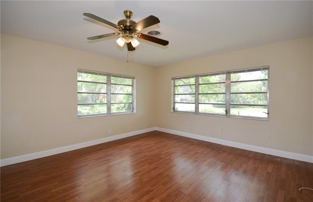 Lighthouse Point 6th Sec - Residential