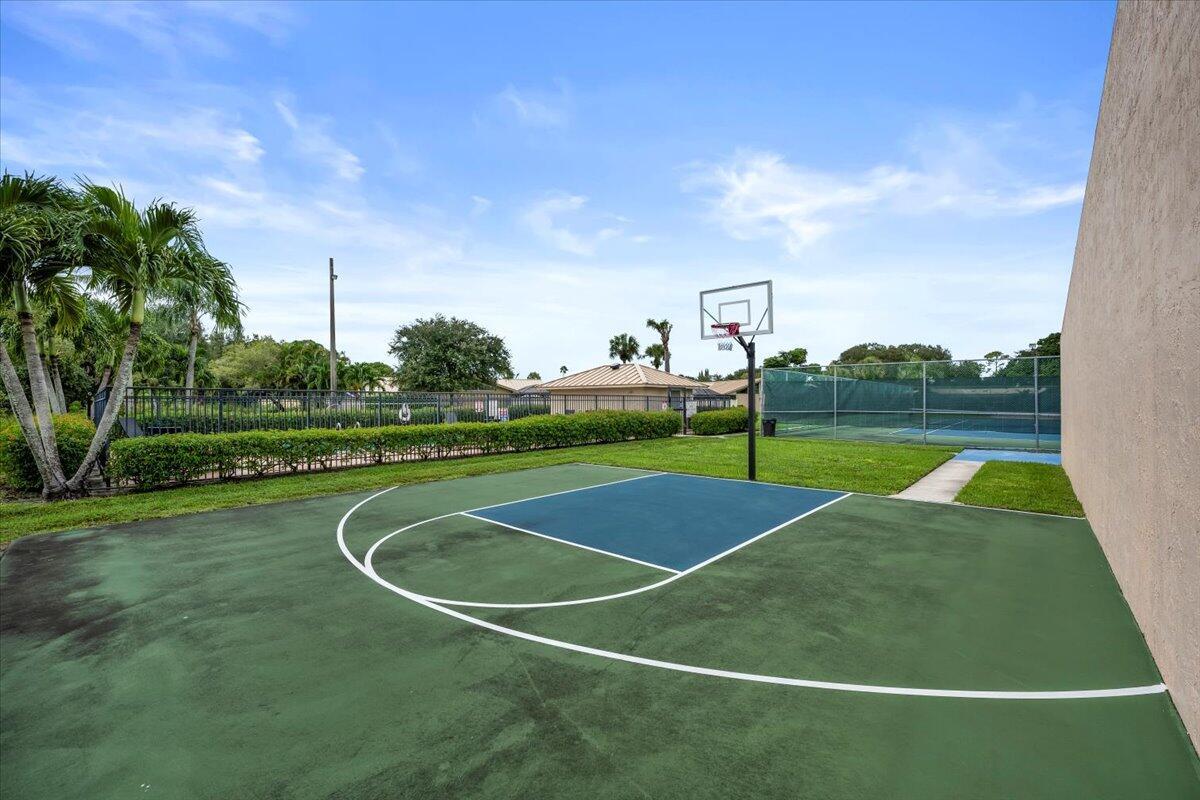 WESTWOOD GARDENS 1 - Residential
