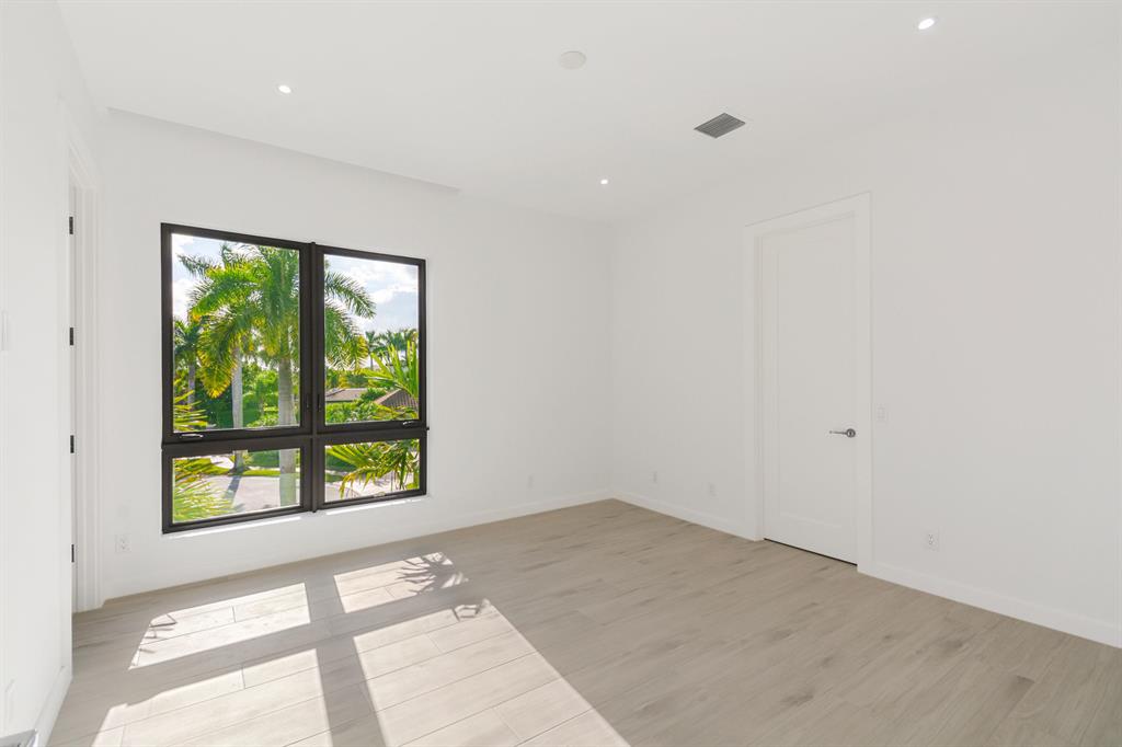 ST ANDREWS COUNTRY CLUB - Residential