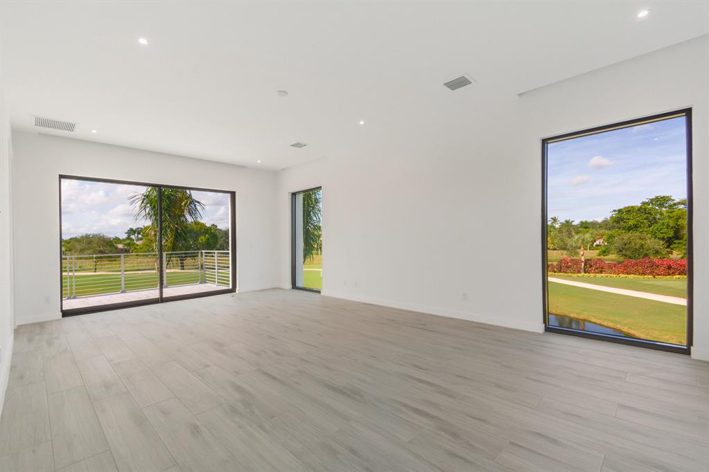 ST ANDREWS COUNTRY CLUB - Residential