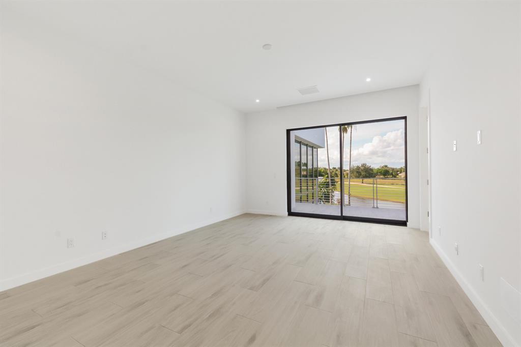 ST ANDREWS COUNTRY CLUB - Residential