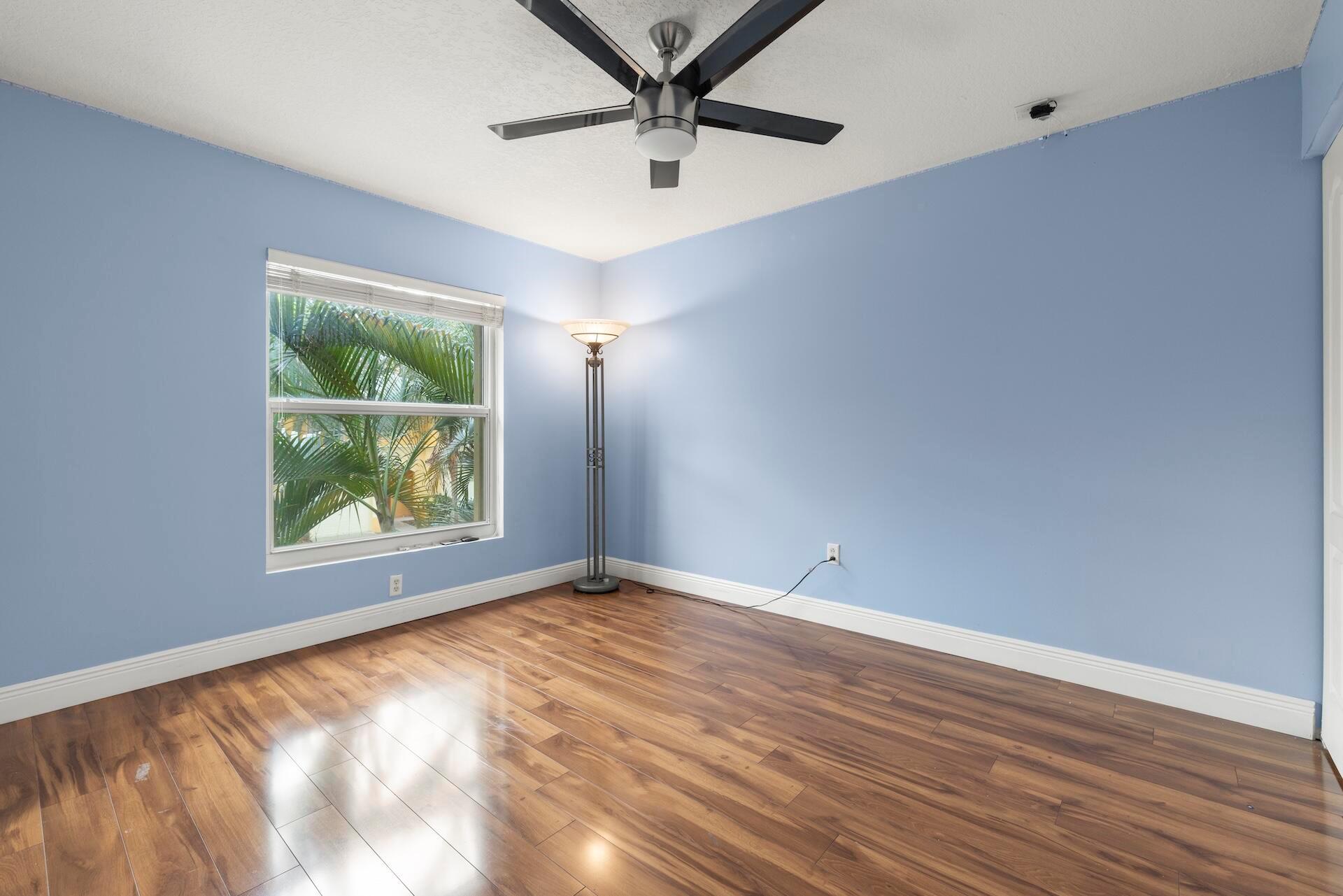 SEMINOLE ESTATES & TOWNHO - Residential Lease