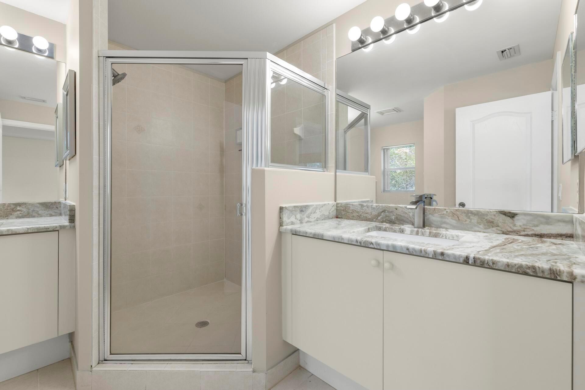SEMINOLE ESTATES & TOWNHO - Residential Lease