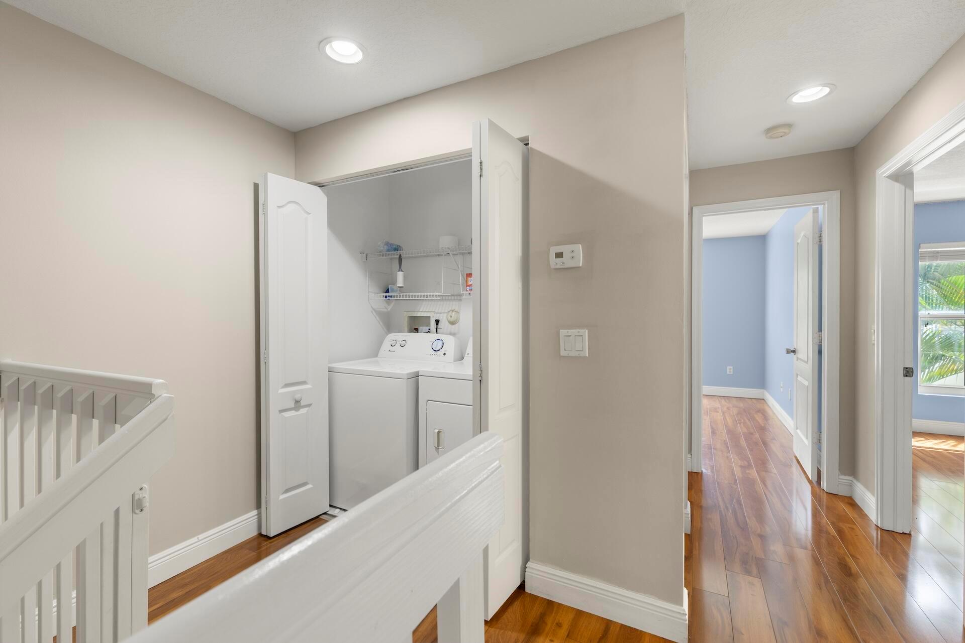 SEMINOLE ESTATES & TOWNHO - Residential Lease