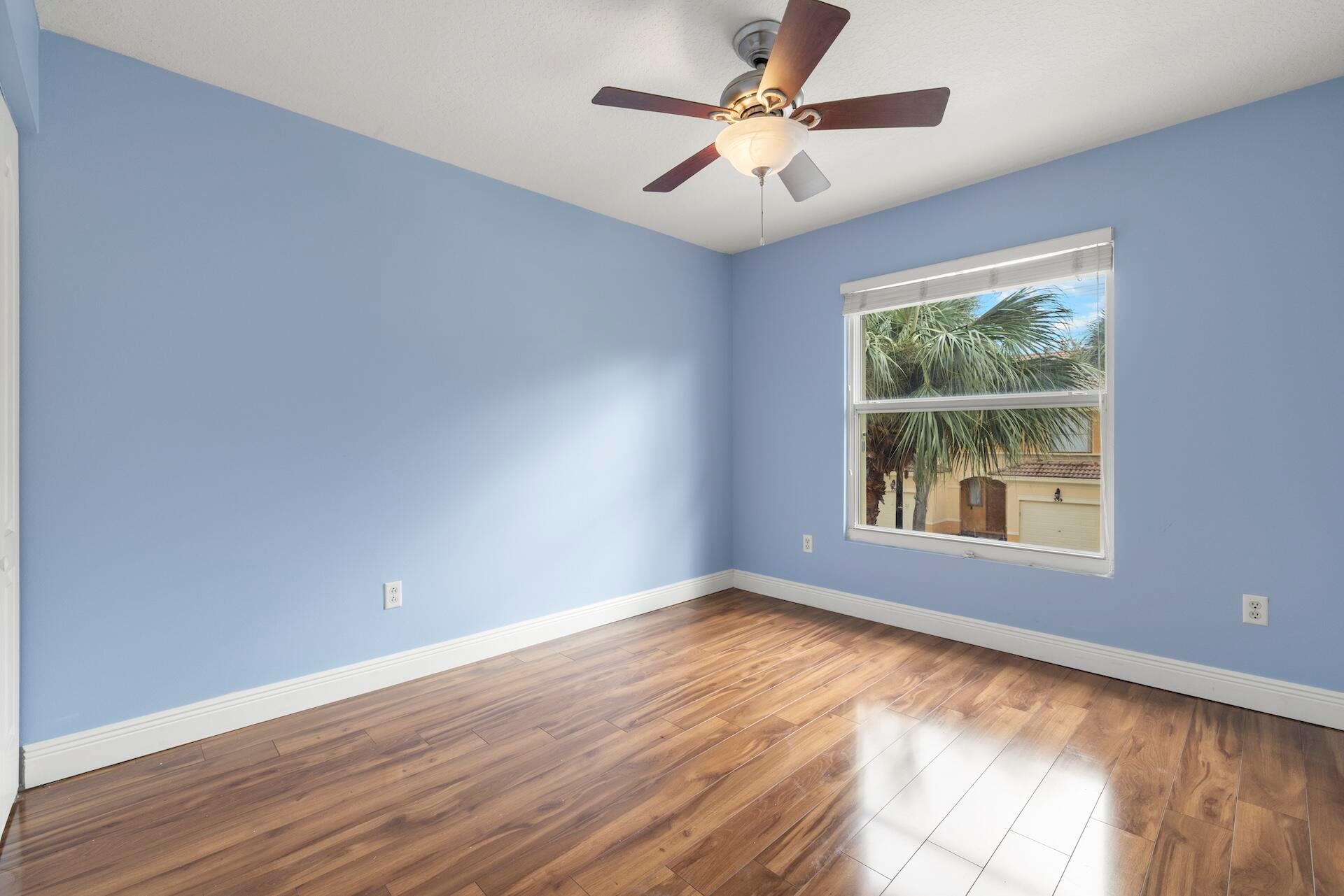 SEMINOLE ESTATES & TOWNHO - Residential Lease