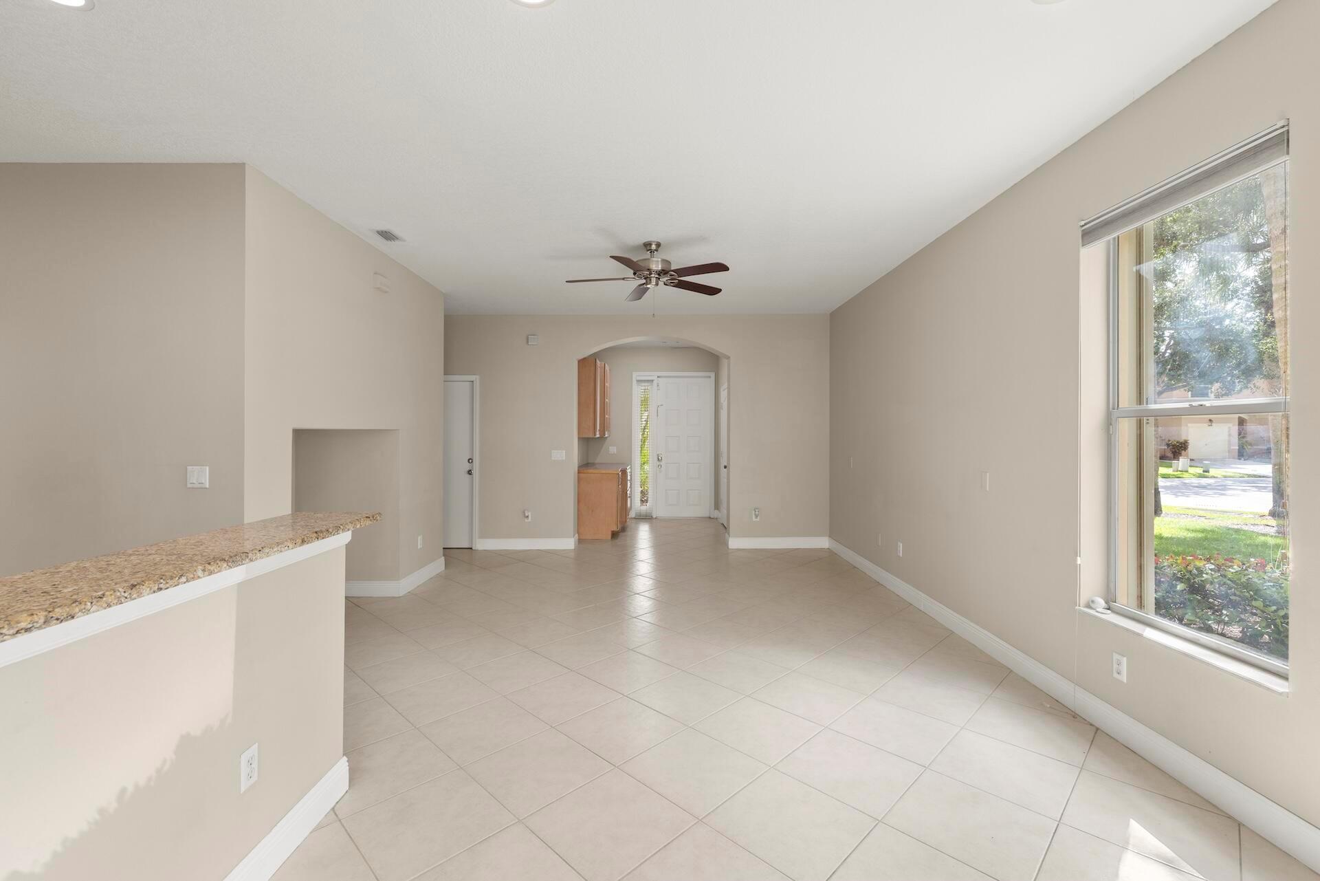 SEMINOLE ESTATES & TOWNHO - Residential Lease