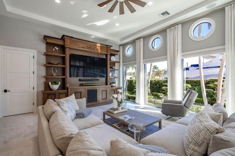Tiny photo for 2457 NE 26TH Street, Lighthouse Point, FL 33064 (MLS # B26077325)