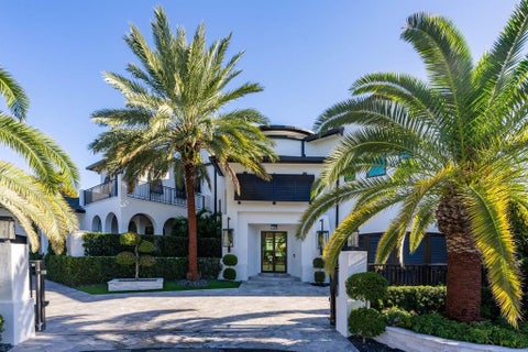 Tiny photo for 2457 NE 26TH Street, Lighthouse Point, FL 33064 (MLS # B26077325)