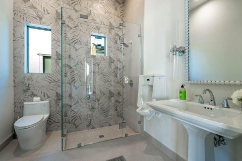 Tiny photo for 2457 NE 26TH Street, Lighthouse Point, FL 33064 (MLS # B26077325)