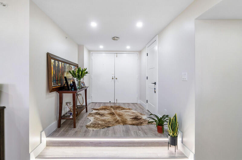 LANDS OF THE PRESIDENT/CONSULATE ASSOCIATION - Residential