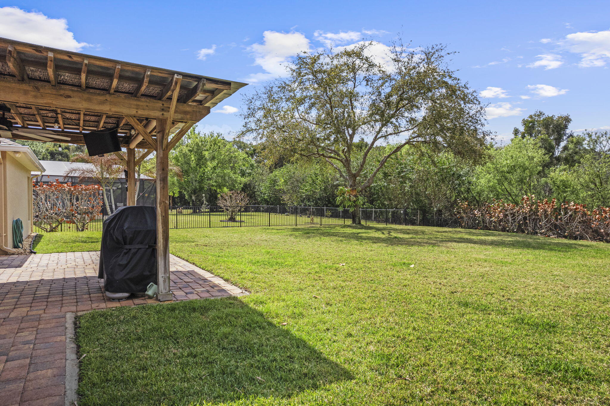 Palm Lake Gardens - Residential