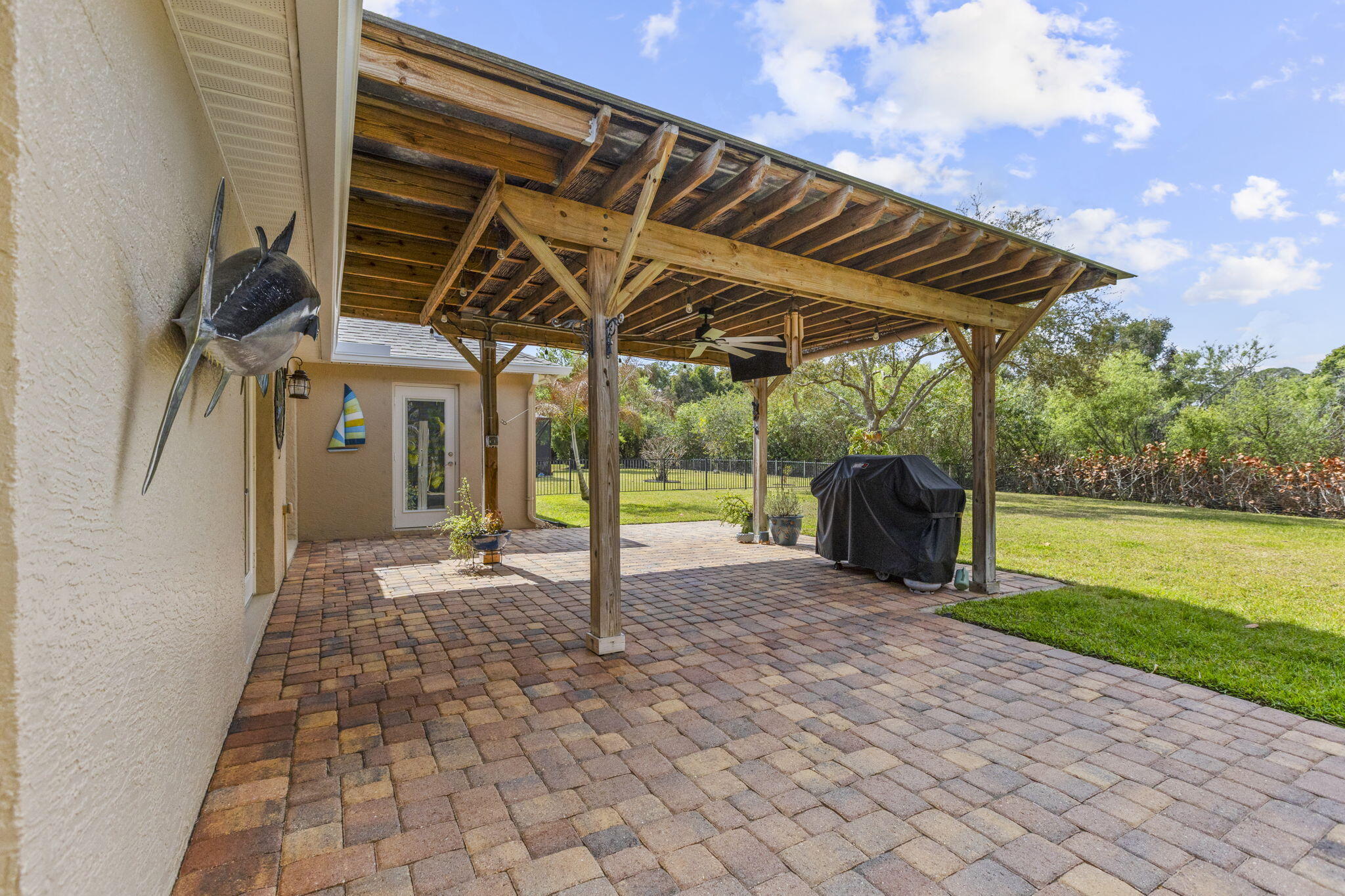 Palm Lake Gardens - Residential