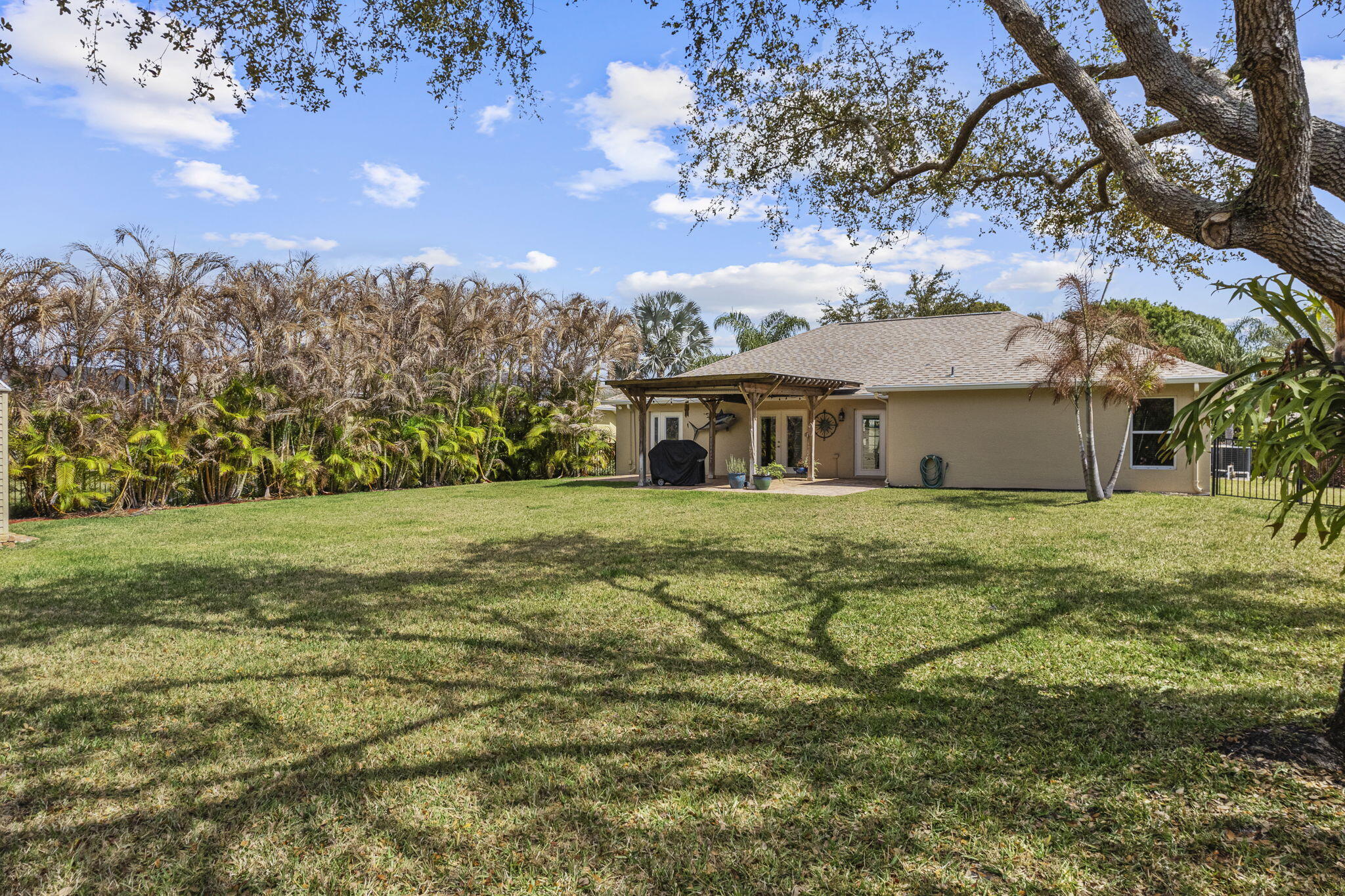 Palm Lake Gardens - Residential