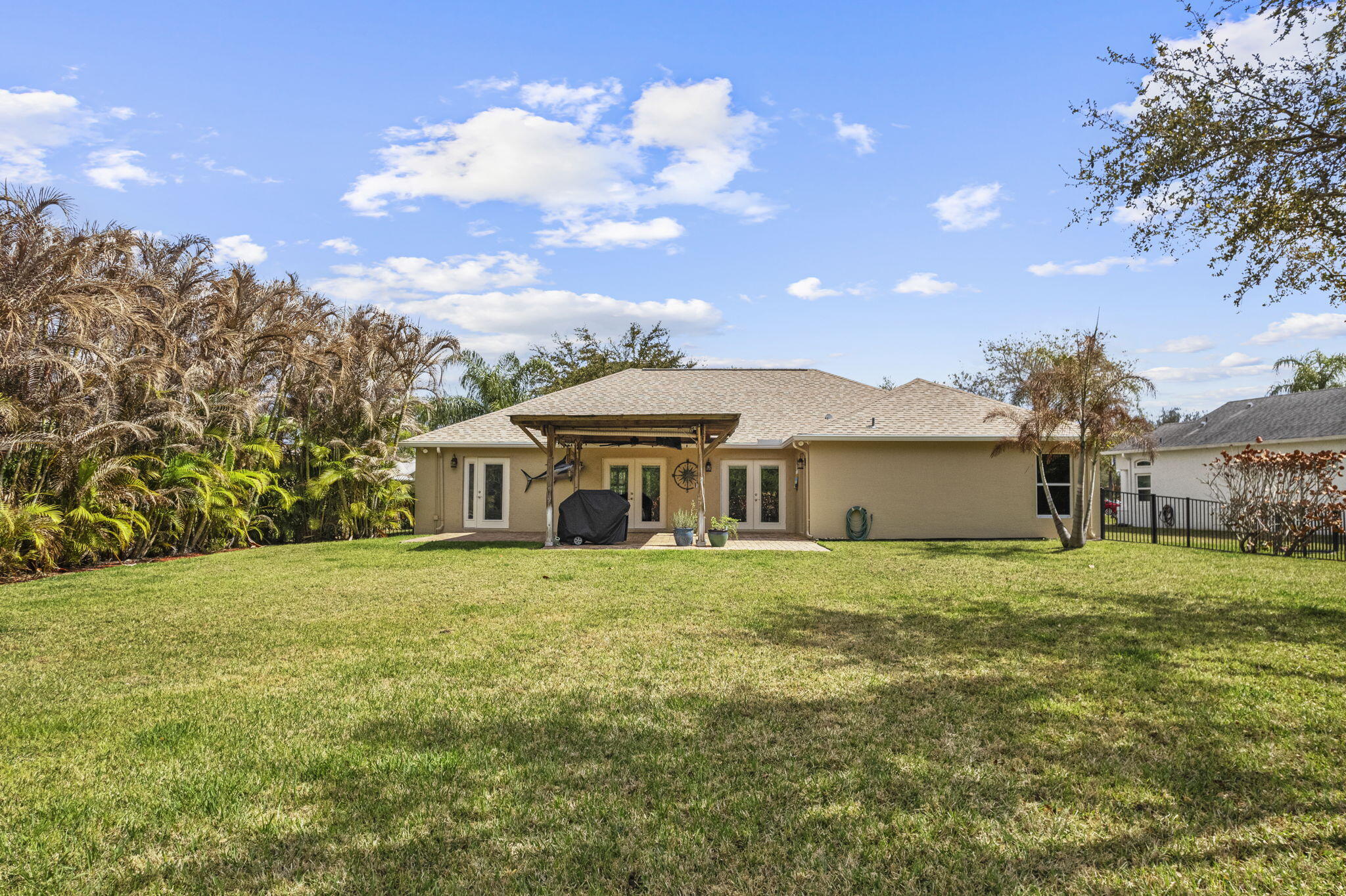Palm Lake Gardens - Residential