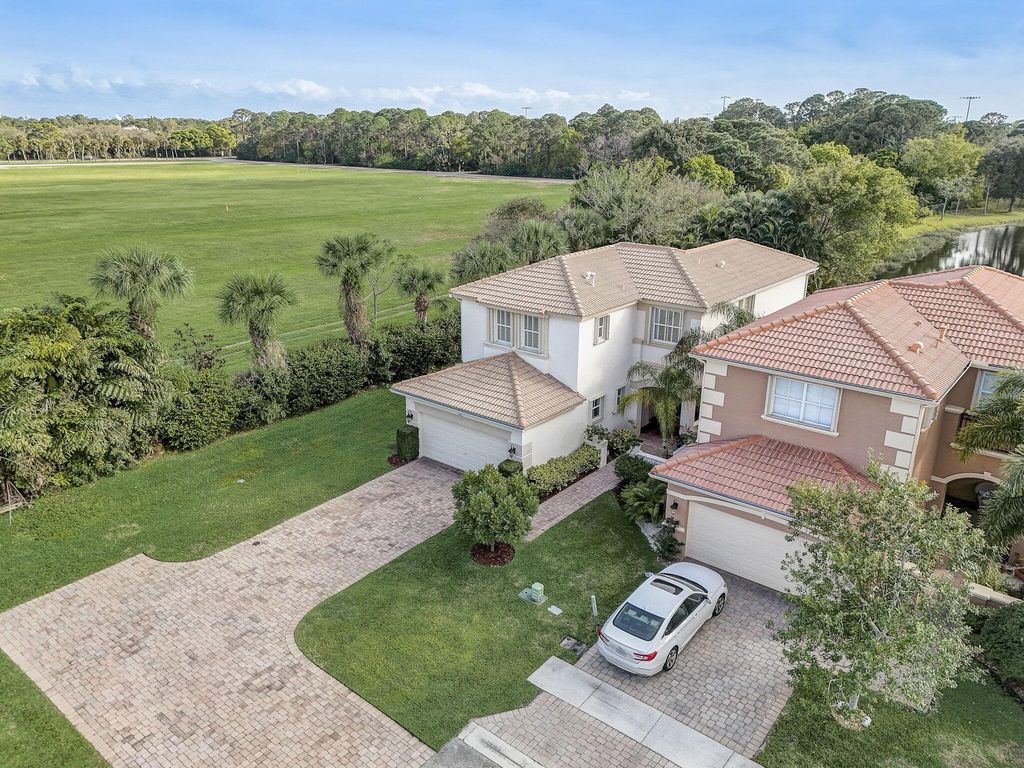 Photo of 151 Isle Verde Way, Palm Beach Gardens, FL 33418 (MLS # R10963594)