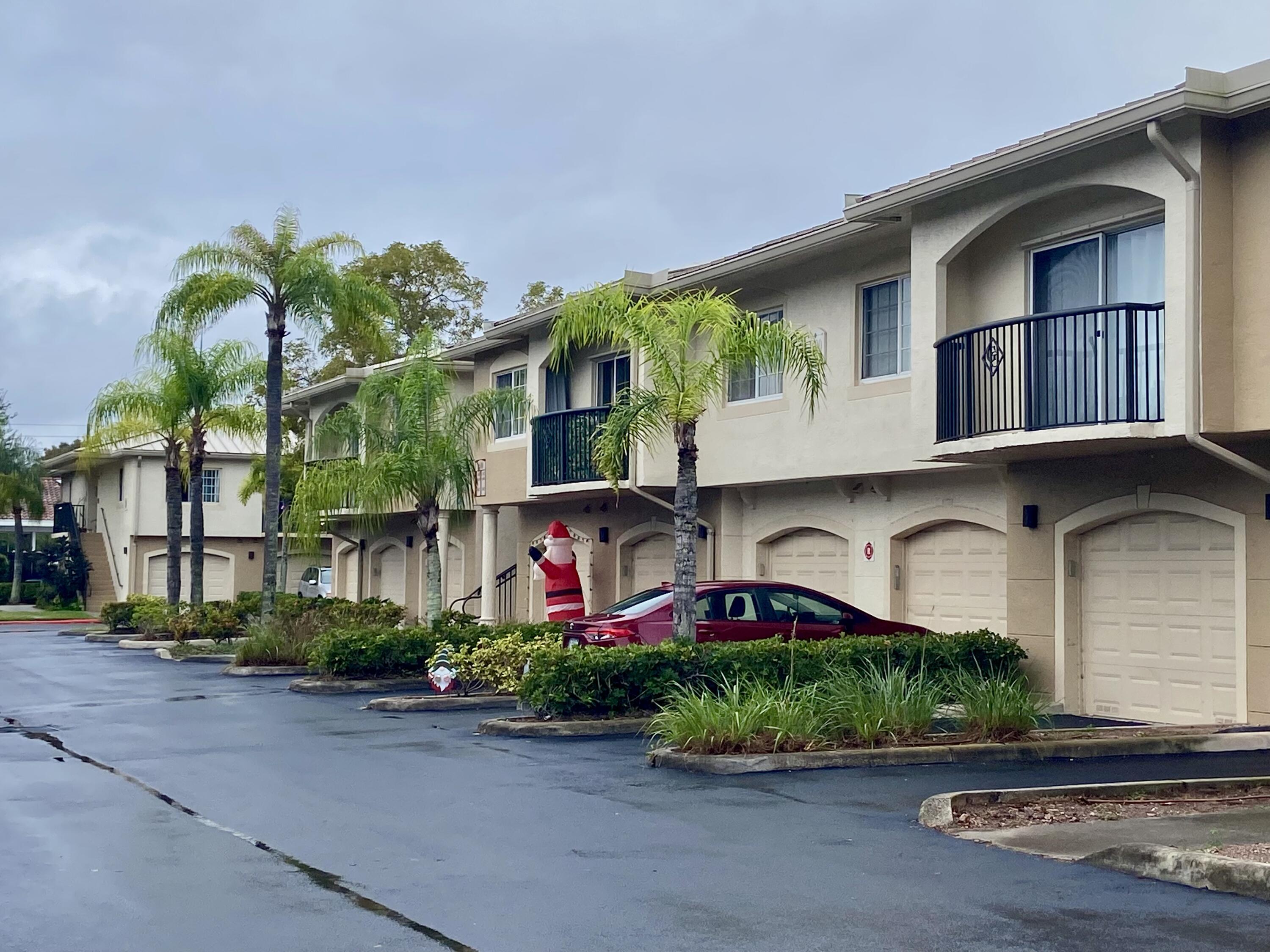 GRAND VIEW AT CRESTWOOD C - Residential Lease