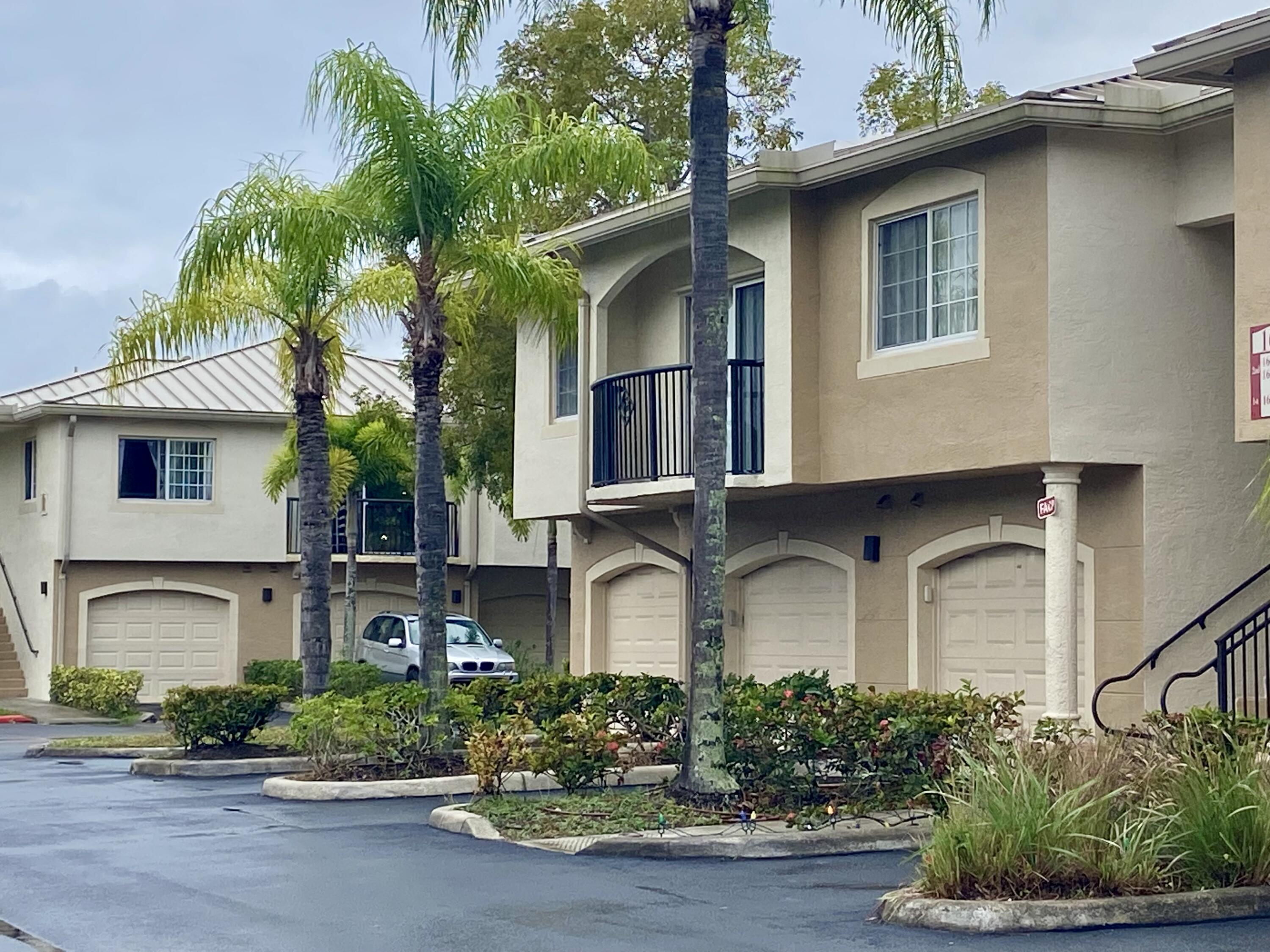 GRAND VIEW AT CRESTWOOD C - Residential Lease