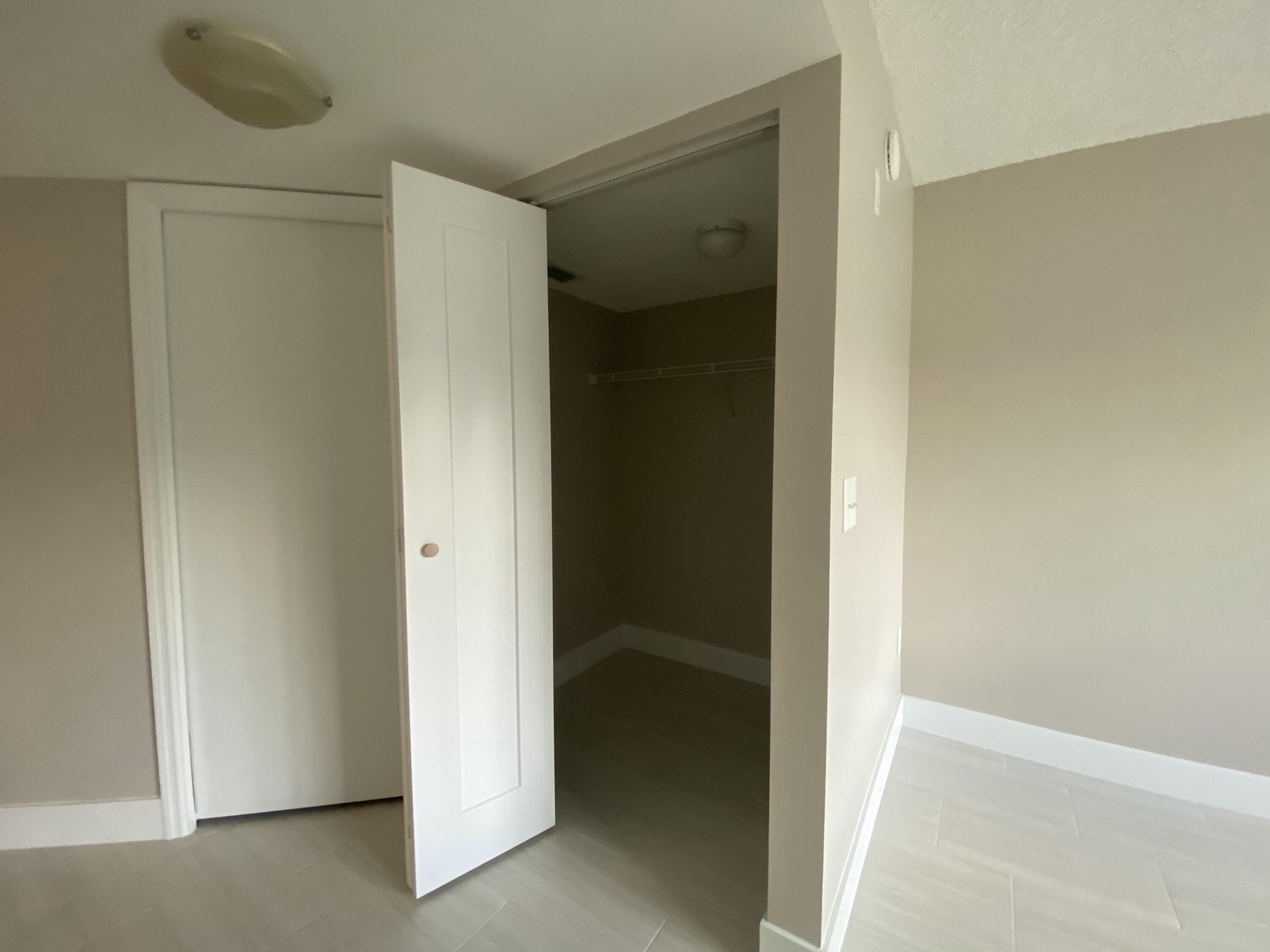 GRAND VIEW AT CRESTWOOD C - Residential Lease