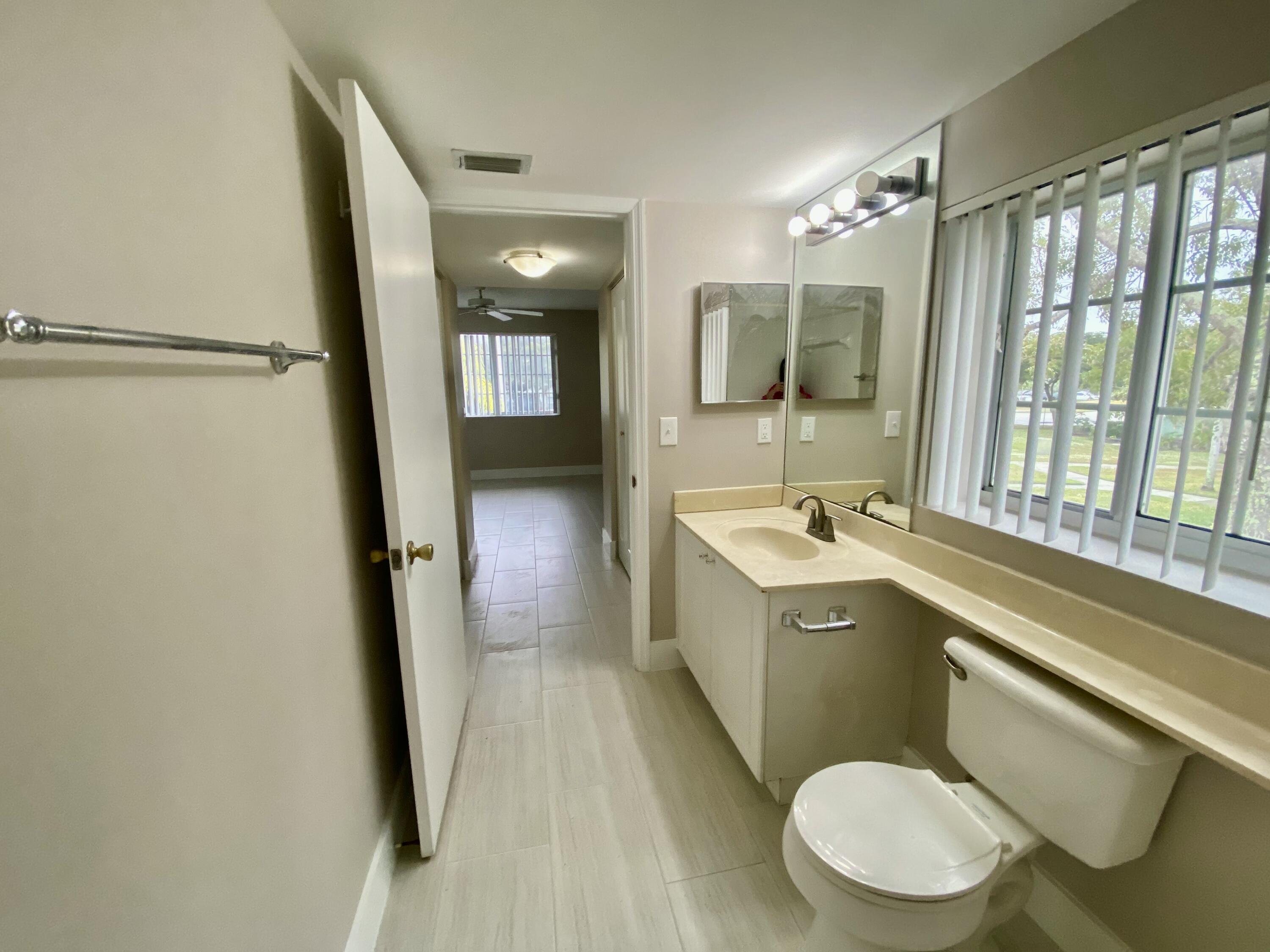 GRAND VIEW AT CRESTWOOD C - Residential Lease