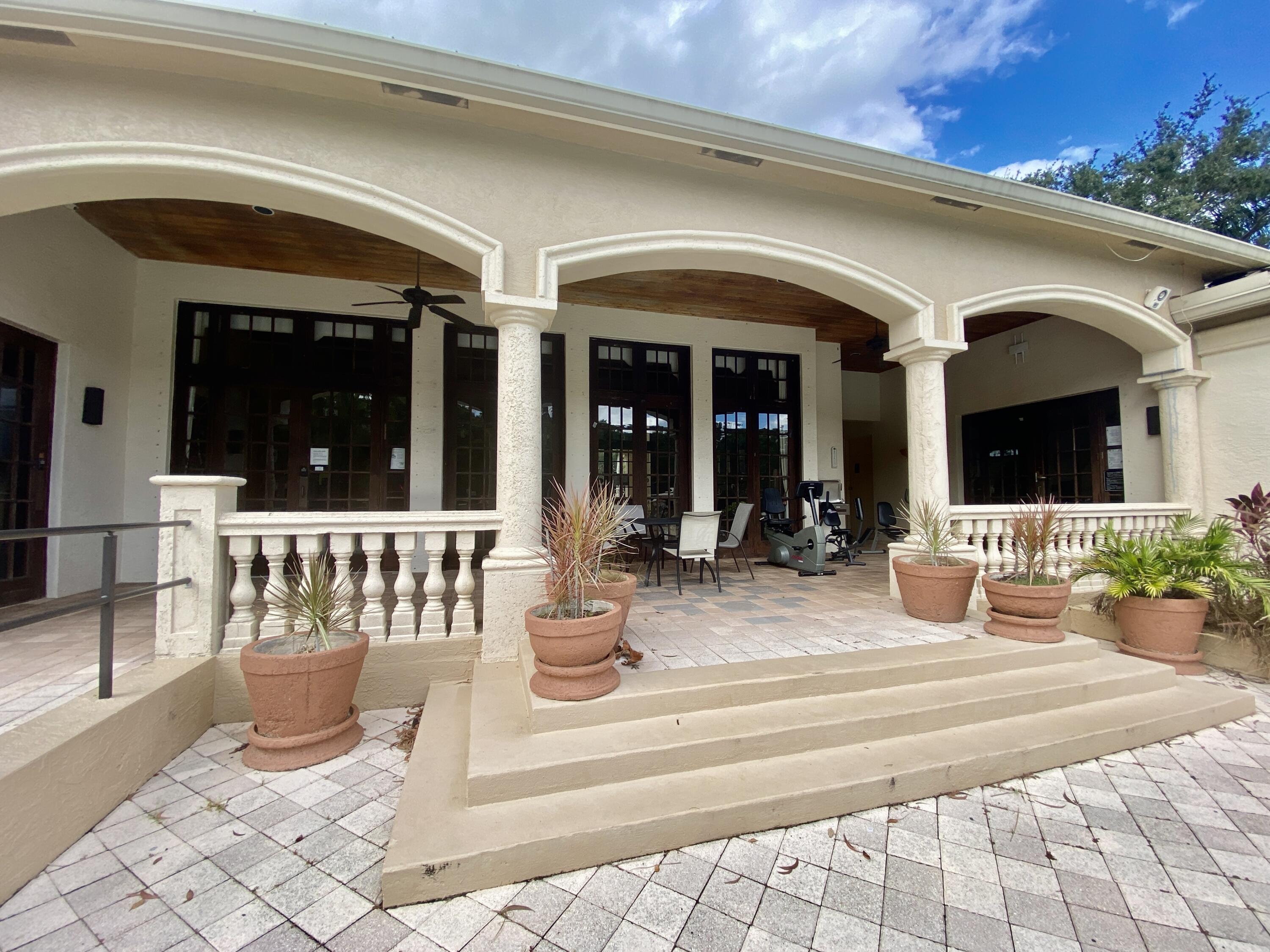 GRAND VIEW AT CRESTWOOD C - Residential Lease