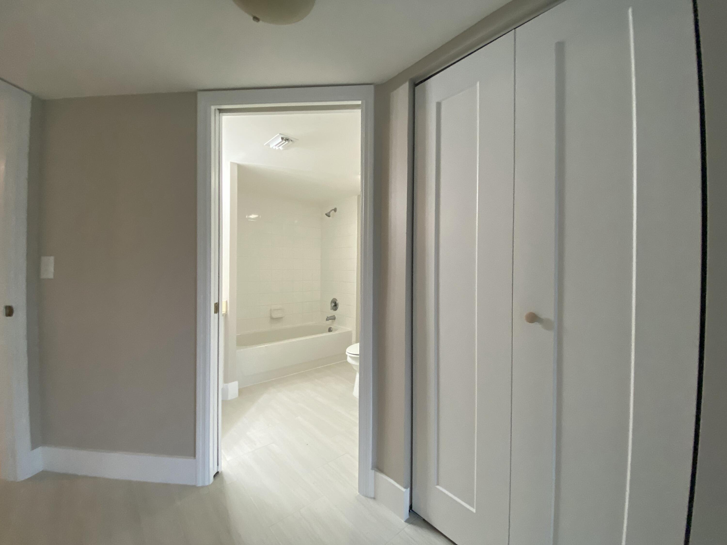 GRAND VIEW AT CRESTWOOD C - Residential Lease