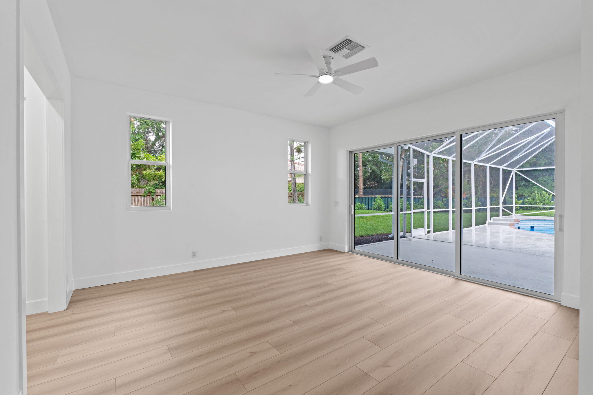 GREENVIEW SHORES 1 OF WELLINGTON - Residential