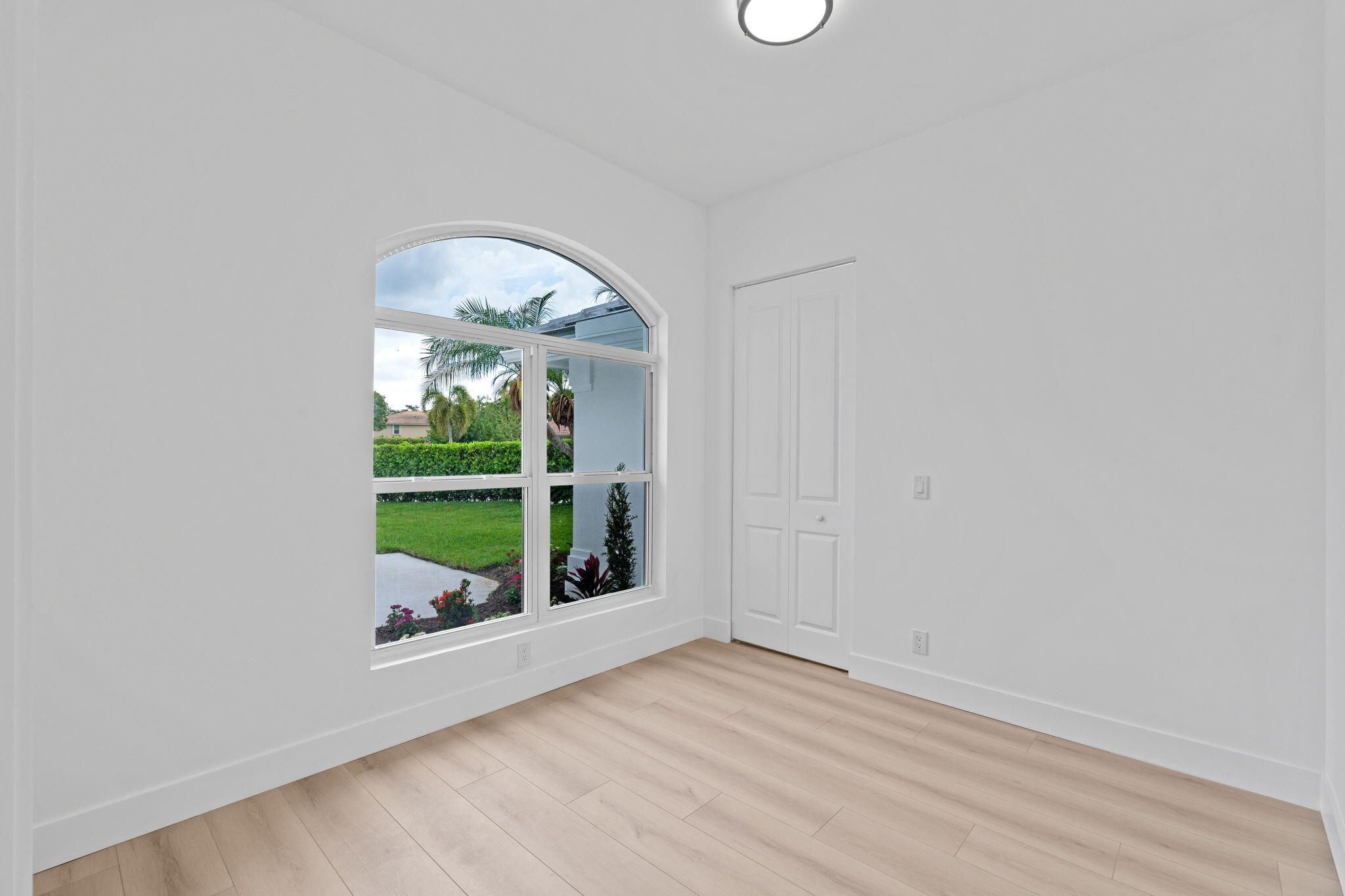 GREENVIEW SHORES 1 OF WELLINGTON - Residential