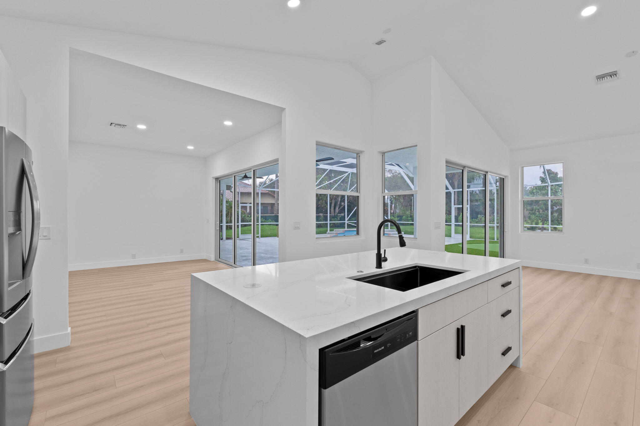 GREENVIEW SHORES 1 OF WELLINGTON - Residential