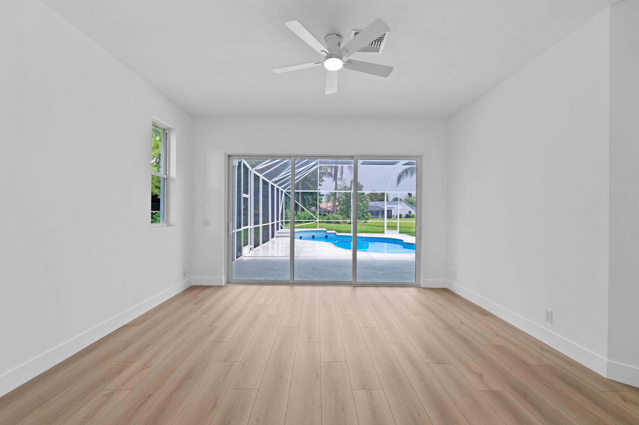 GREENVIEW SHORES 1 OF WELLINGTON - Residential