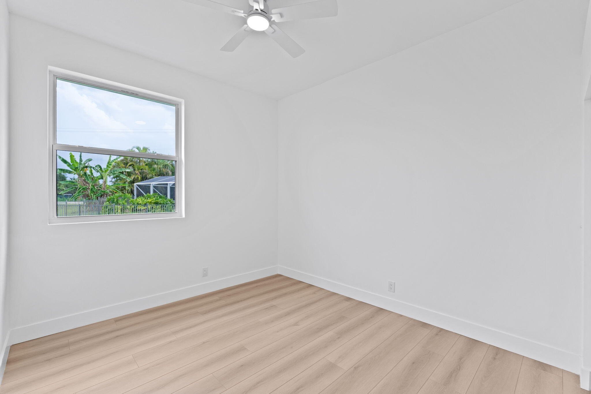GREENVIEW SHORES 1 OF WELLINGTON - Residential