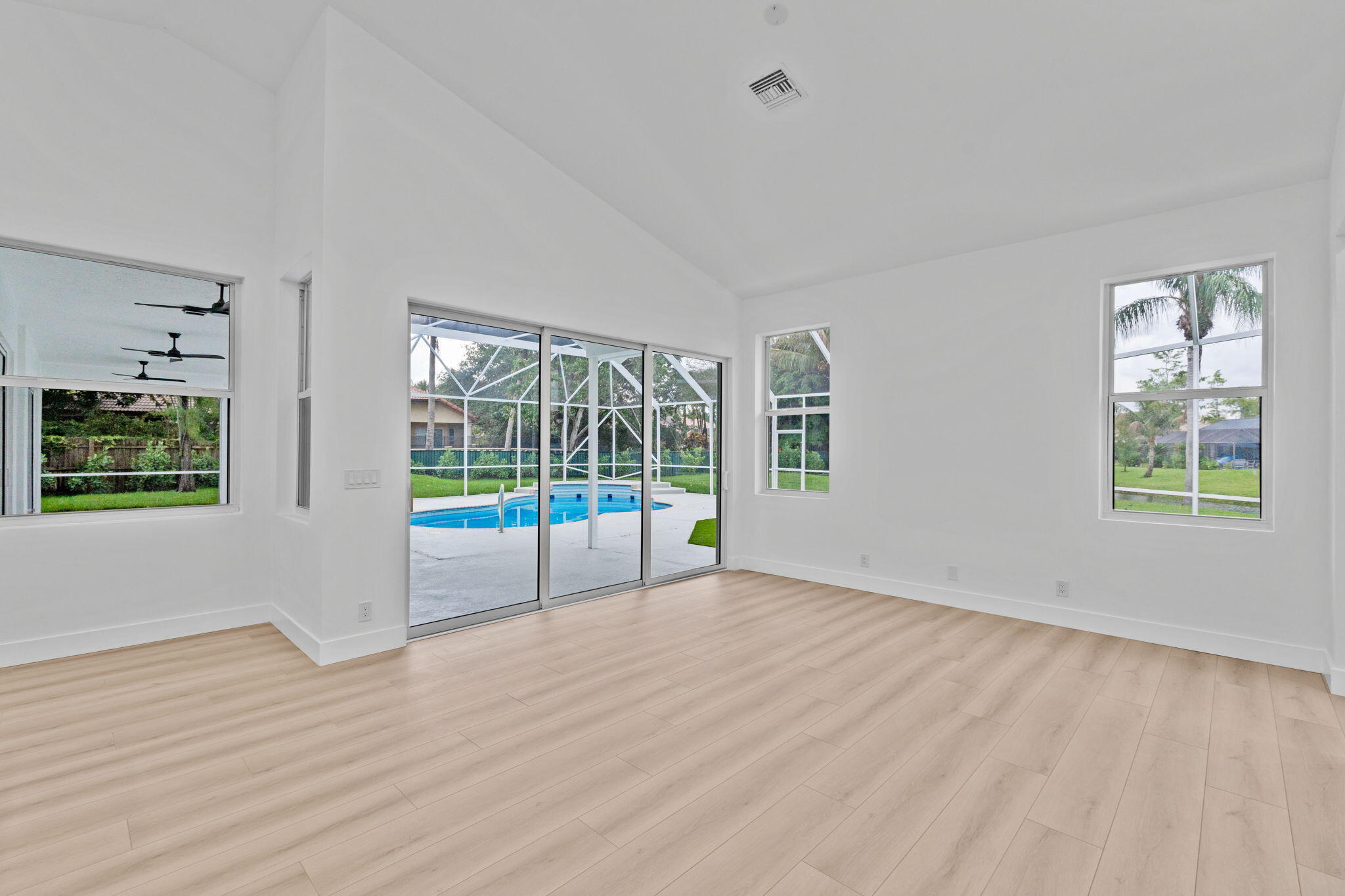 GREENVIEW SHORES 1 OF WELLINGTON - Residential