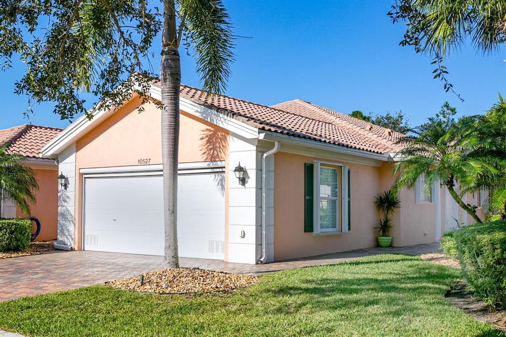 Photo of 10527 SW Stratton Drive, Port St Lucie, FL 34987 (MLS # R10850946)