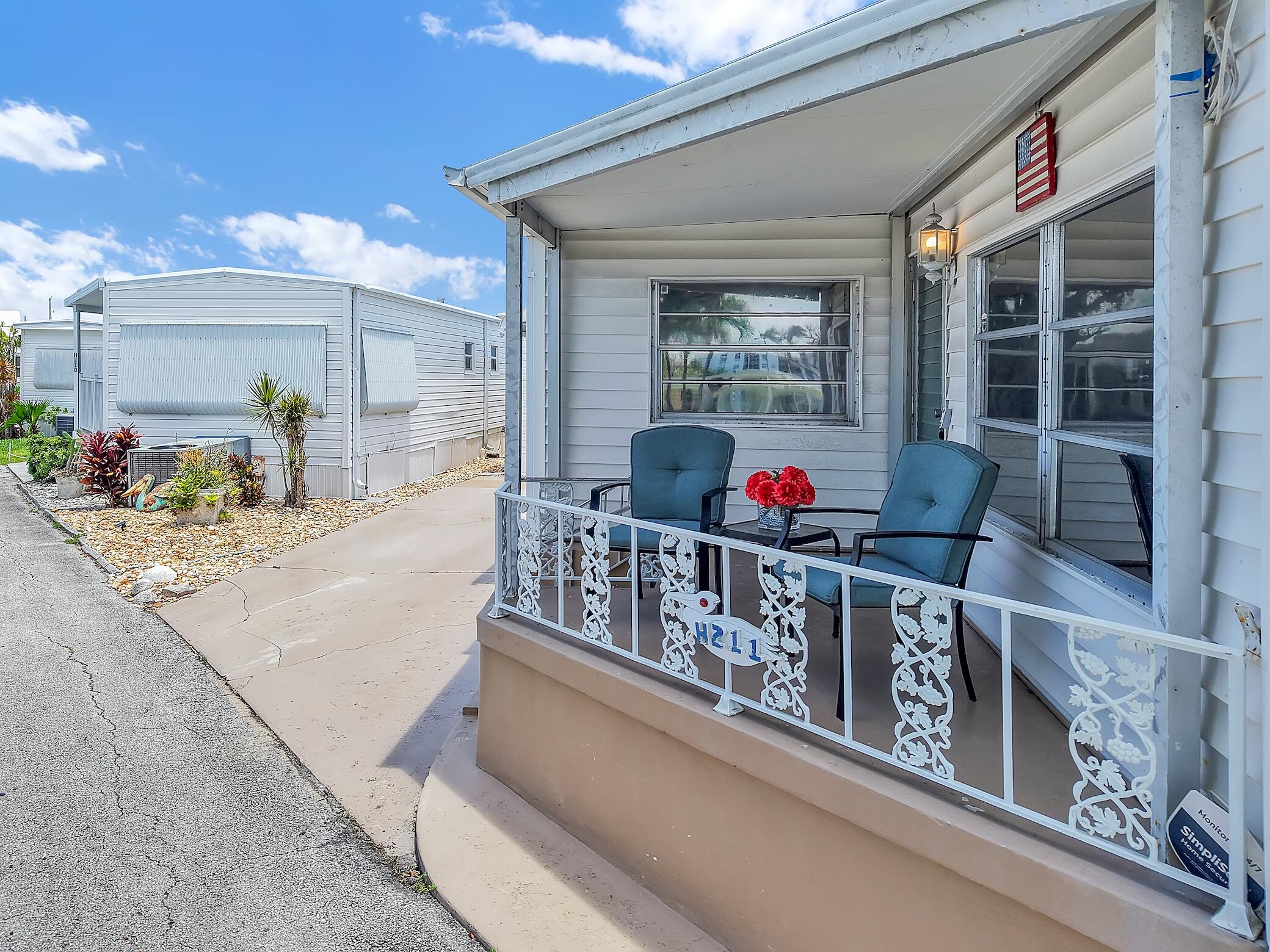 211 Palm Drive H