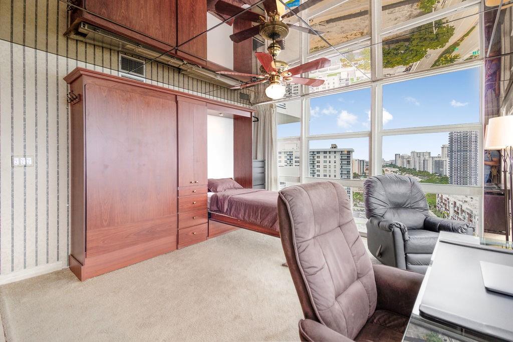 Vantage View - Residential