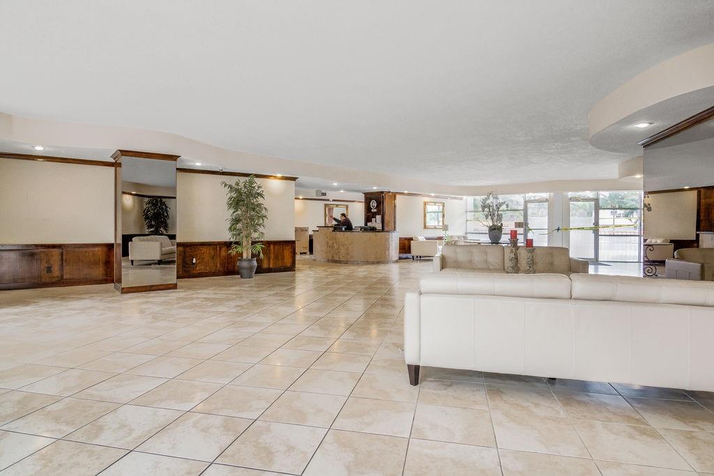 Vantage View - Residential