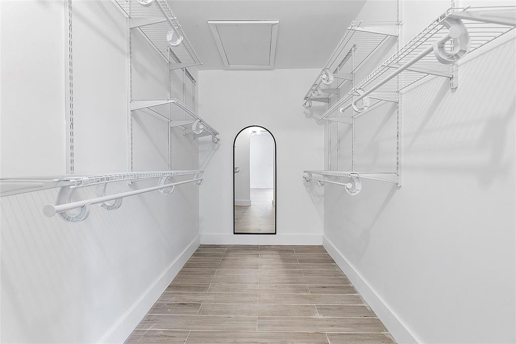 Parkwood V 140-6 B - Residential